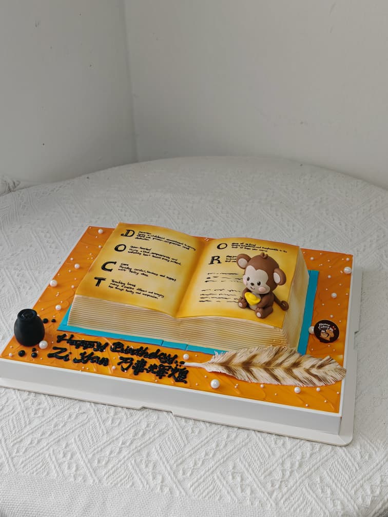 Book - Themed Design Cake by Honey Cakey, Bandar Mahkota Cheras