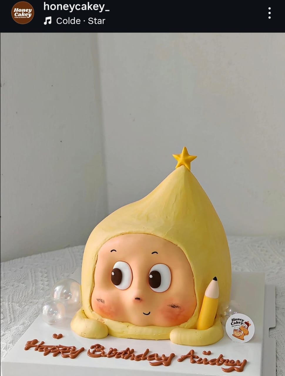 Twinkle Squishy Pen - 3D Fondant with Buttercream Cake by Honey Cakey, Bandar Mahkota Cheras
